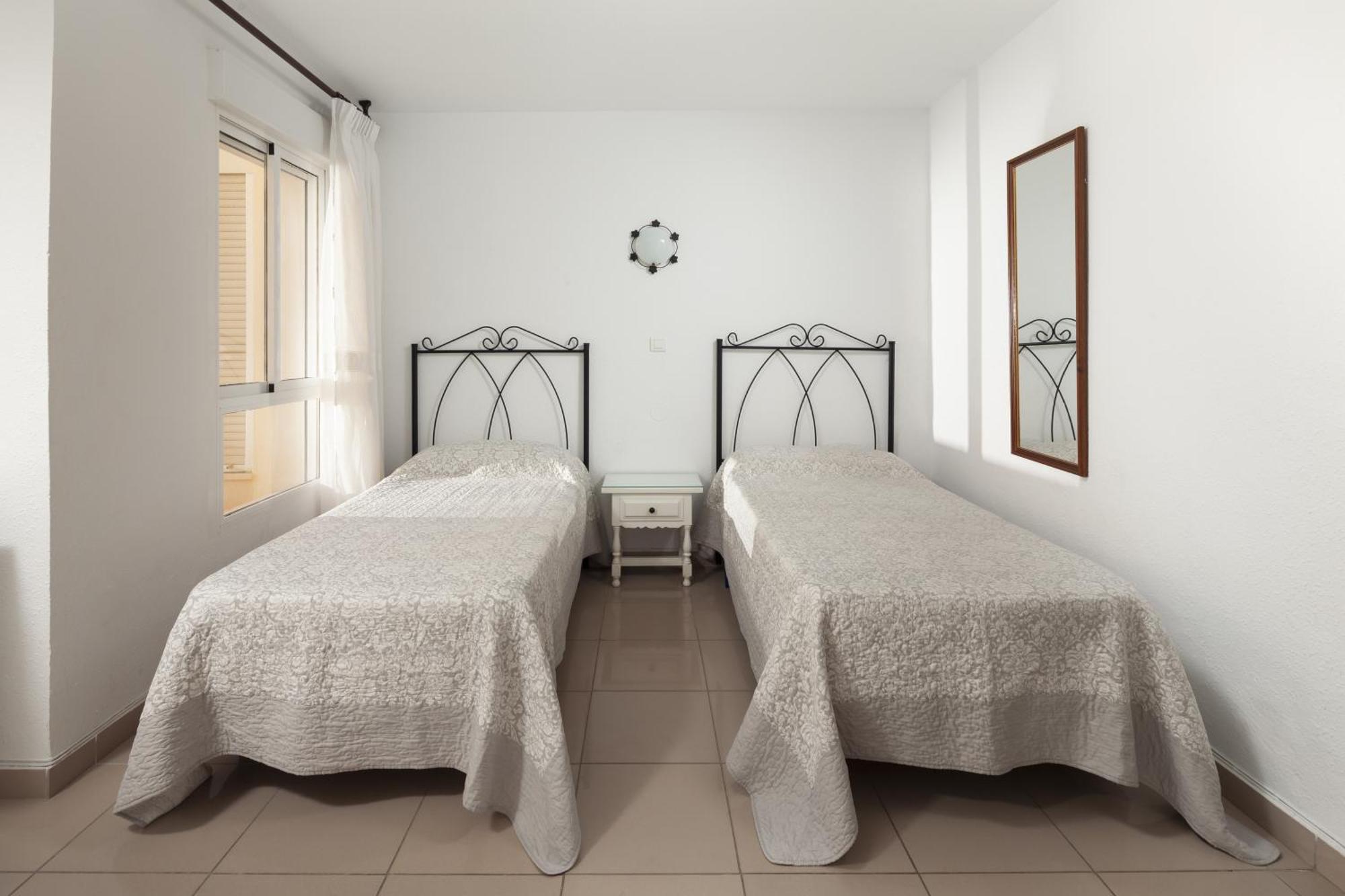 Estudio Bloque 90 * Torrox